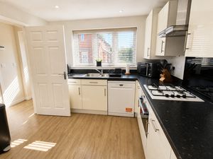 Kitchen- click for photo gallery